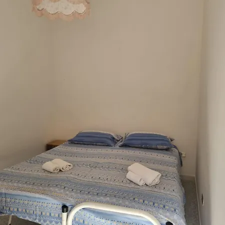 Feriehus Bifamiliare A 30 M Dal Mare *