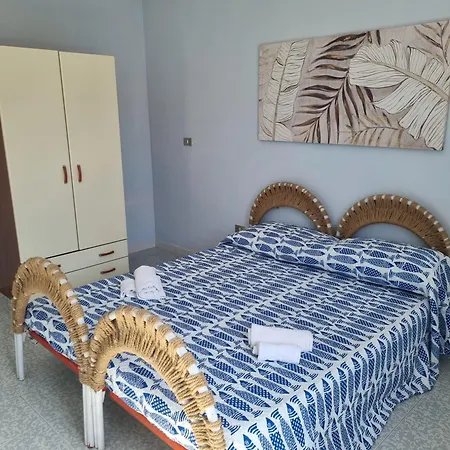 Bifamiliare A 30 M Dal Mare